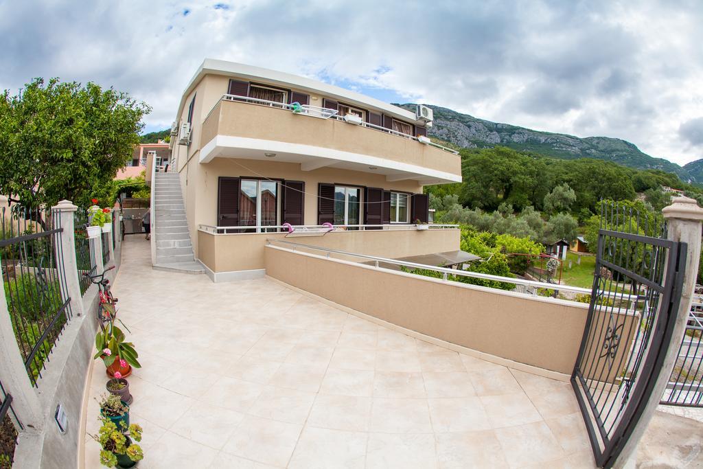 Apartments Vila Masha Petrovac Exterior foto